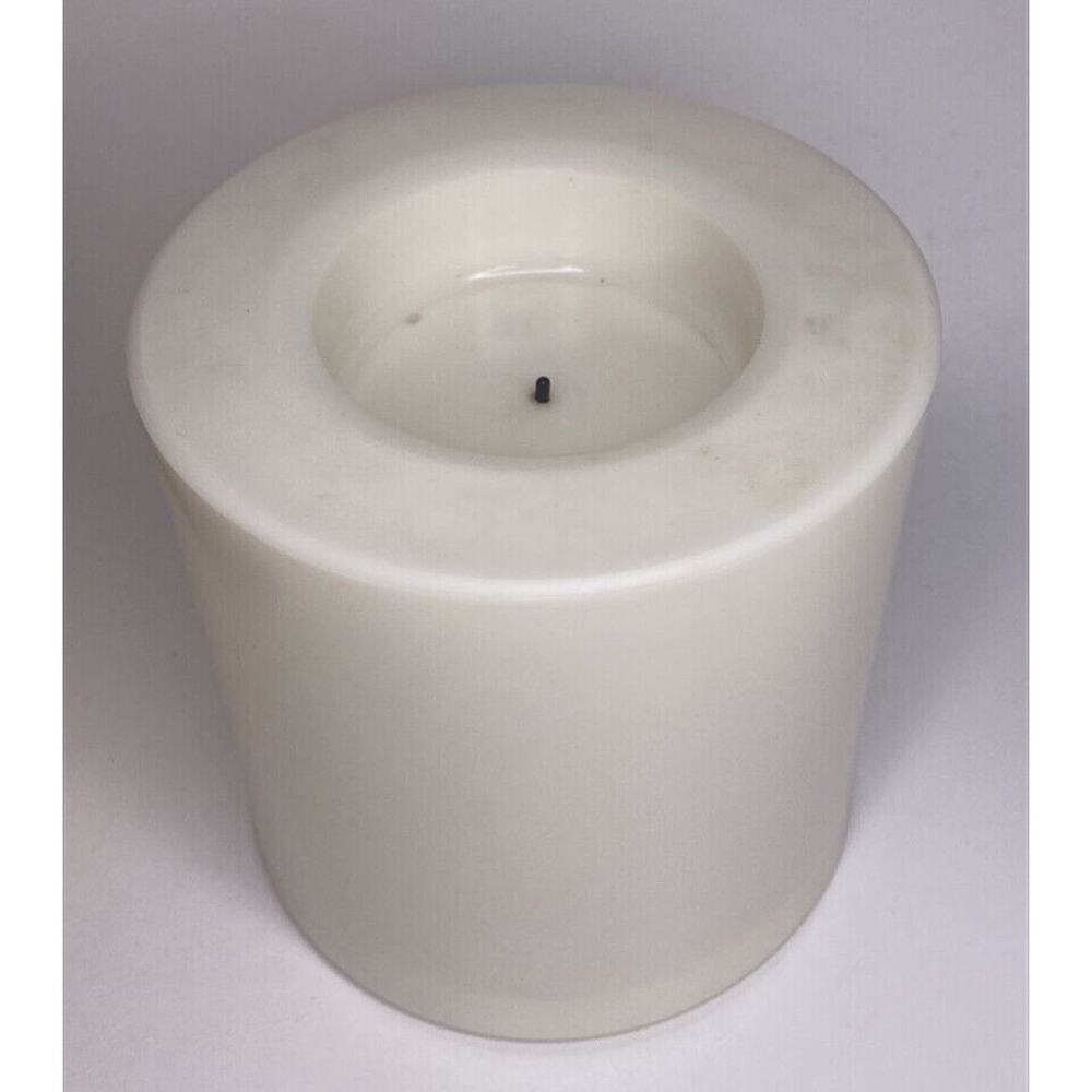PartyLite Light Illusions Outdoor LED Candle Cream 6"x6" P26D/LDR6610